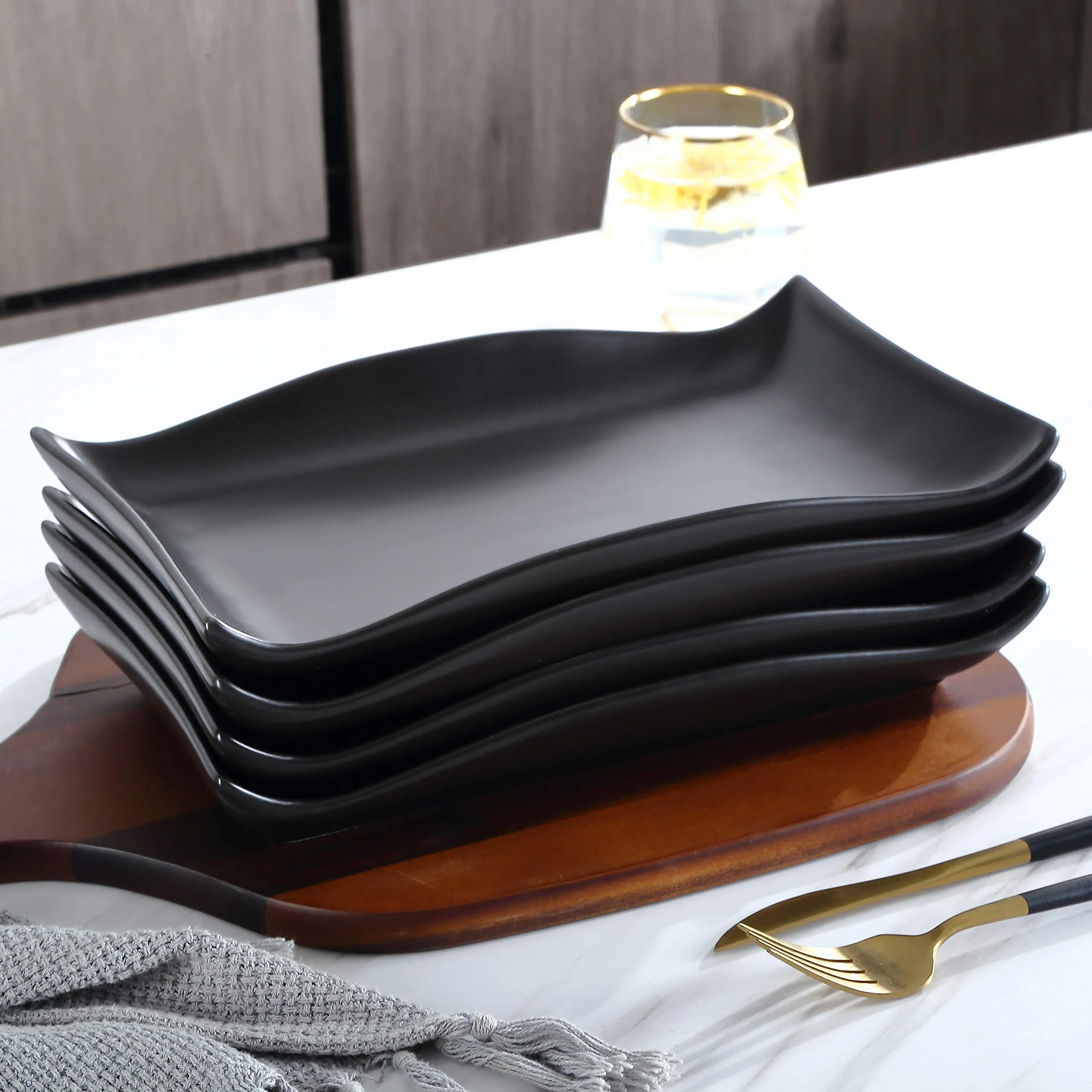 10"X7" Set Of 4 Curvy Stylish Design Serving Trays Modern Plates Rectangular Platters