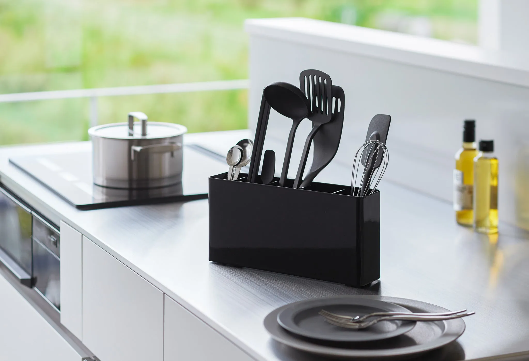 Kitchen Tool & Cutting Board Holder