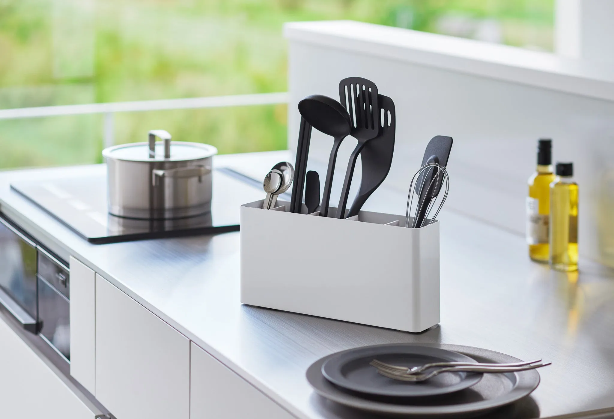 Kitchen Tool & Cutting Board Holder